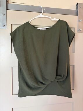 Gilli Olive Twist-Front Blouse